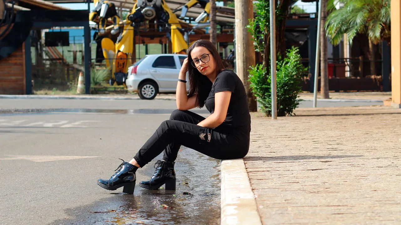 video-section-banner-image